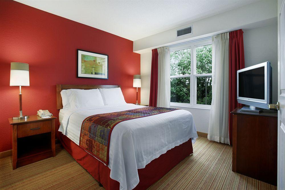 Residence Inn By Marriott Boston Brockton/Easton Room photo